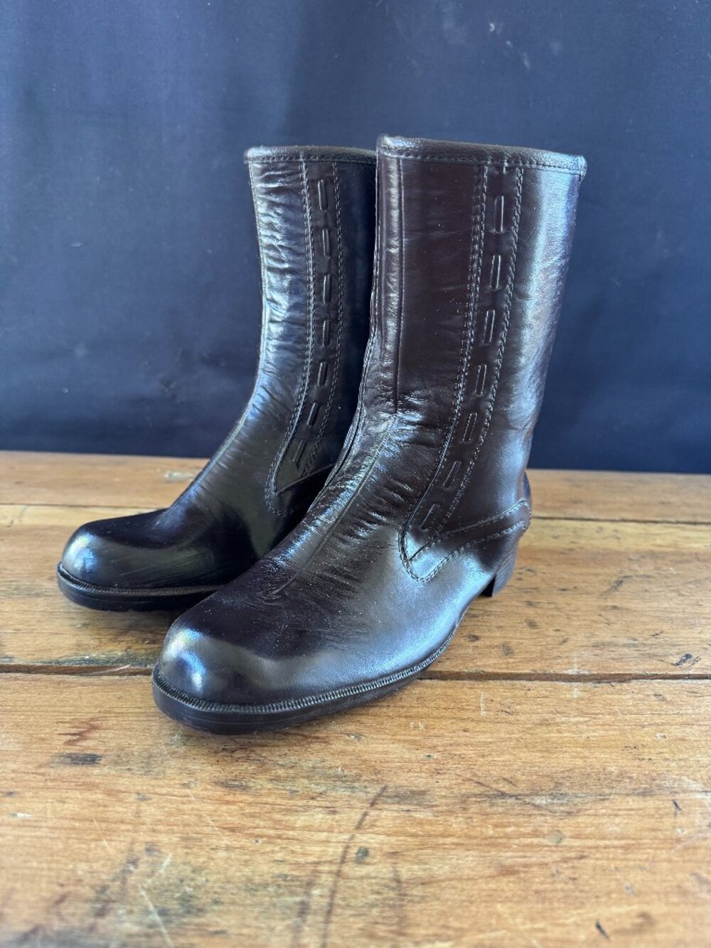 Vintage 60's Women’s Brown Rubber Ankle Pull On Rain Boots Sherpa Lined Size 6